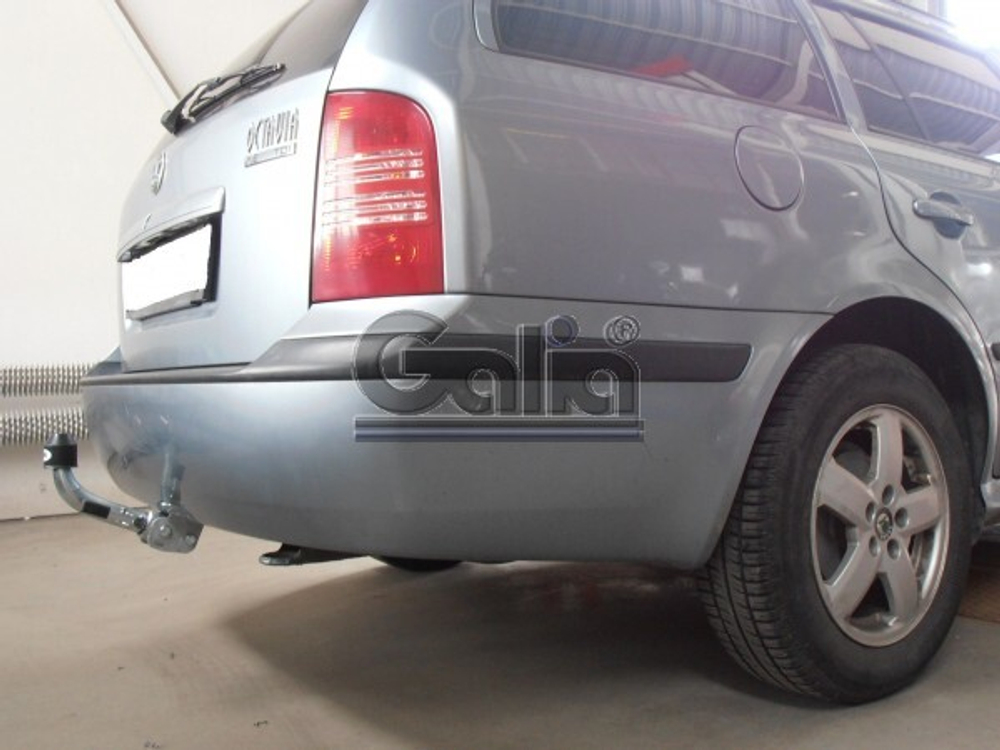 Фаркоп оцинкованный Galia S085A для Skoda Octavia I седан/универсал 1998-2004, Octavia Tour 2004-2010(паспорт и сертификат в комплекте)(без электрики)