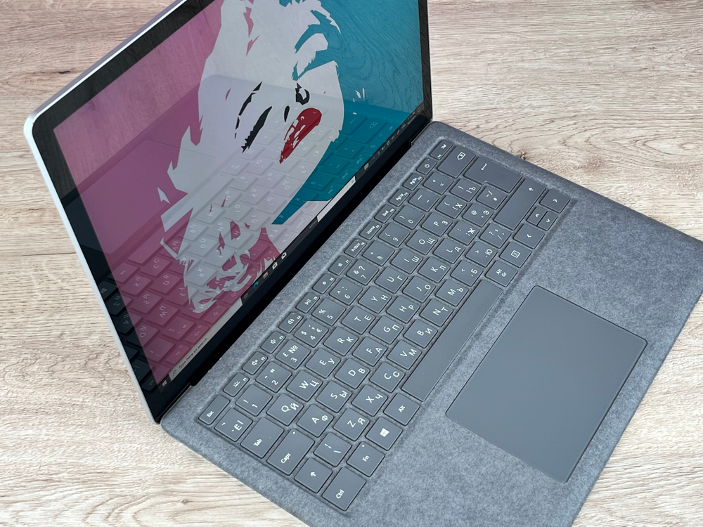 Ноутбук Microsoft Surface Laptop 3 13.5" 2256x1504, i5 1035G7, RAM 8 ГБ, SSD 256 ГБ, Intel Iris Xe Graphics, Windows 10 Pro