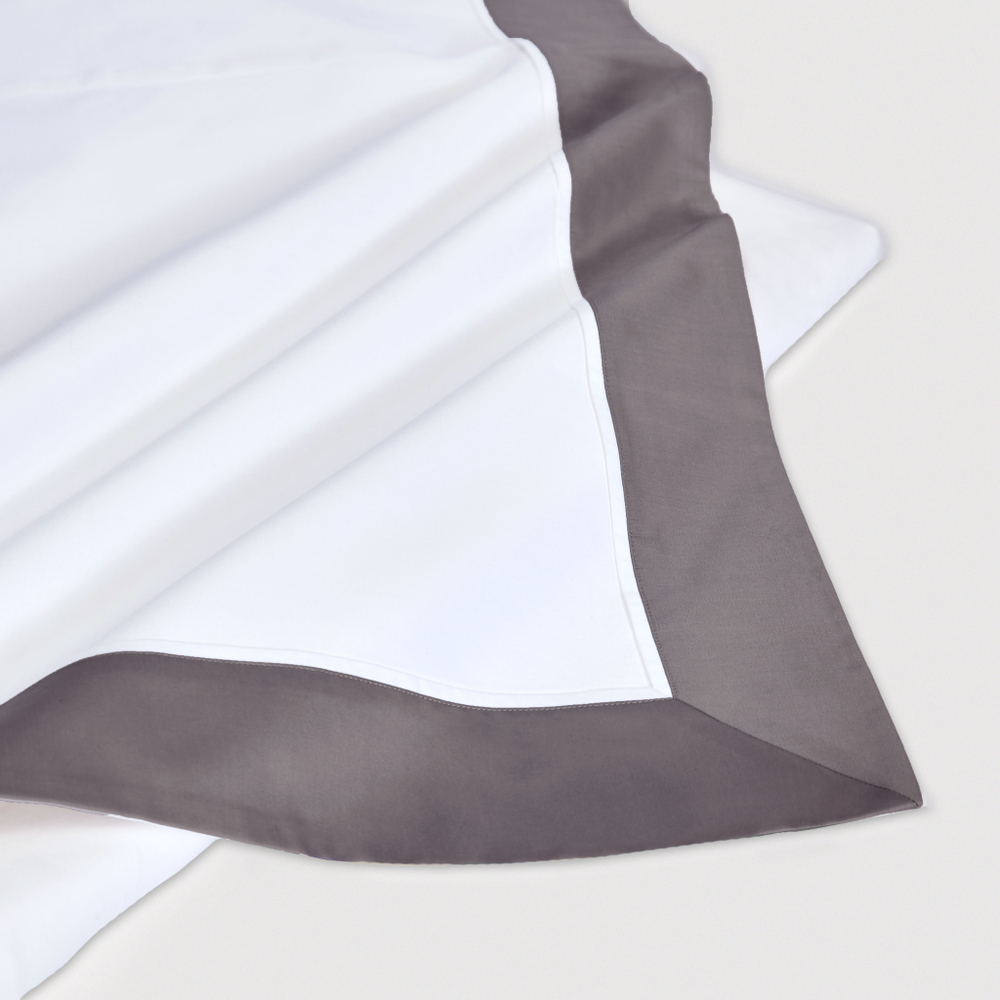 Постельное белье 2 спальное евро Сlaire&Caroll Frame белое с темно-серым