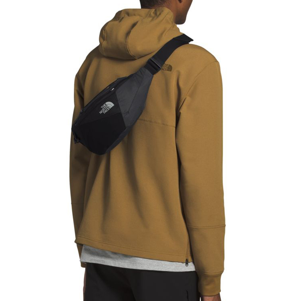 THE NORTH FACE 4L Crossbody Fanny Pack Outdoor Bag Nylon Pure Black Unisex