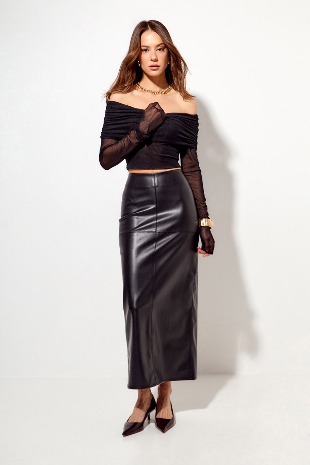 Юбка карандаш из экокожи черного цвета