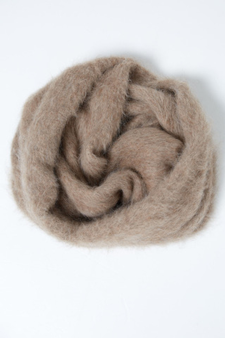 Шарф из альпака бежевый