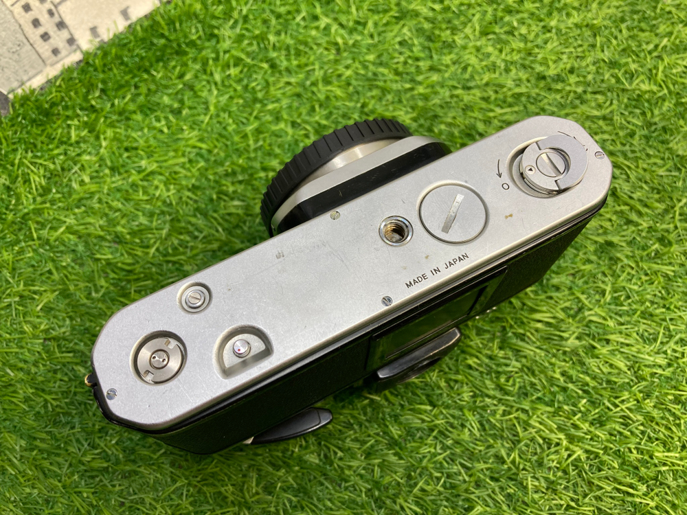 Nikon F2