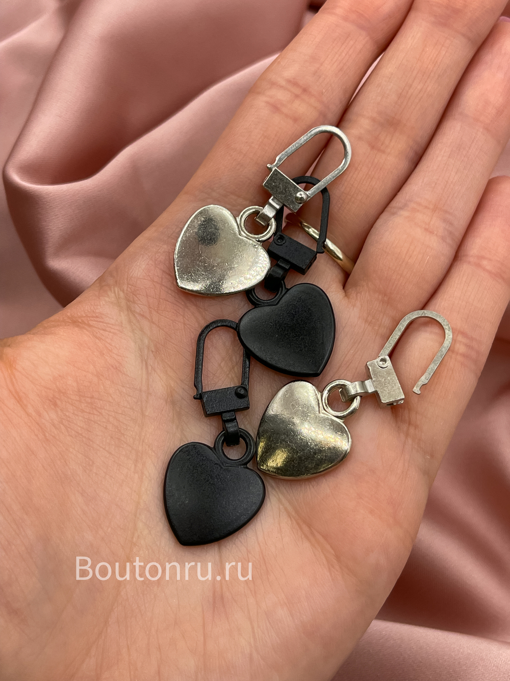 Пуллер-карабин металлический серебристый "сердце"