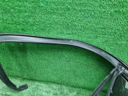 Форточка двери задняя правая Mercedes S W223 20-нв
