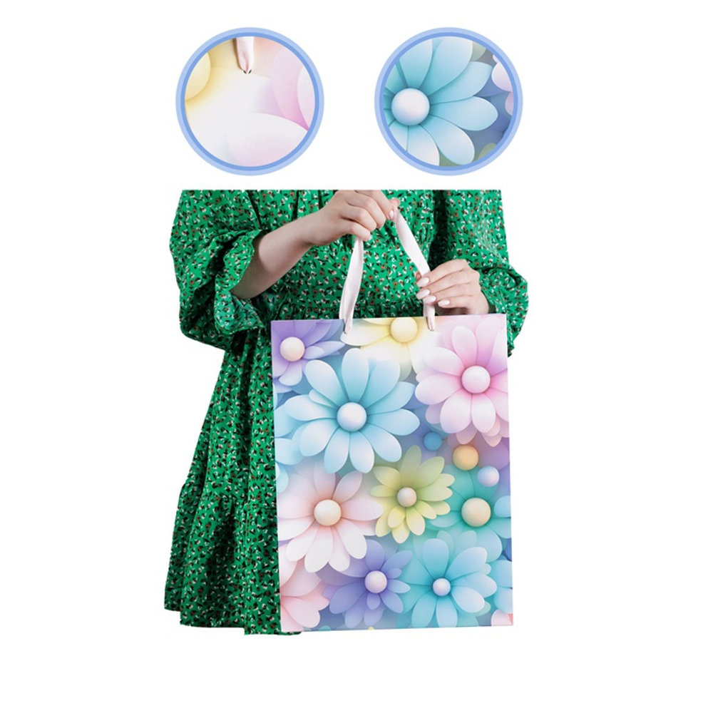 Подарочный пакет «Акварельные цветы» в четрых дизайнах, 30х40х12 см.