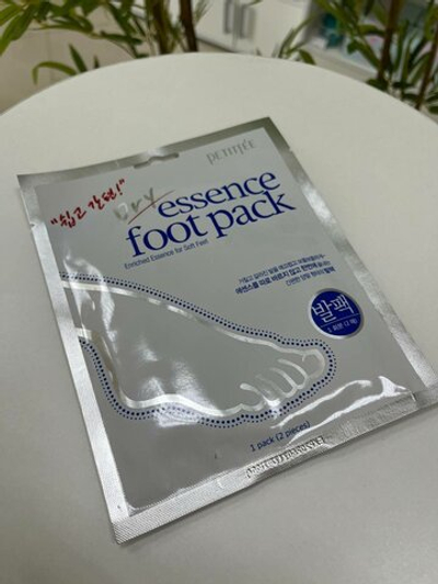 Маска-носочки для ног с сухой эссенцией Petitfee Dry Essence Foot Pack, 1 пара