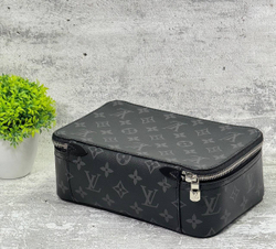 Несессер Louis Vuitton