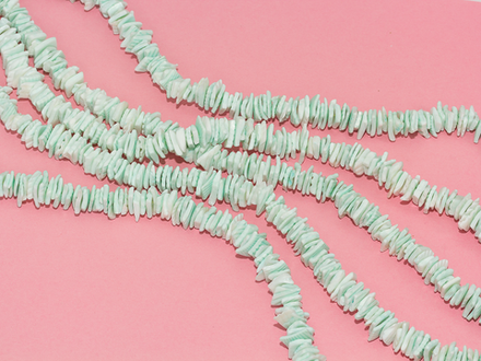 Нить бусин из ракушек freeform, 10мм