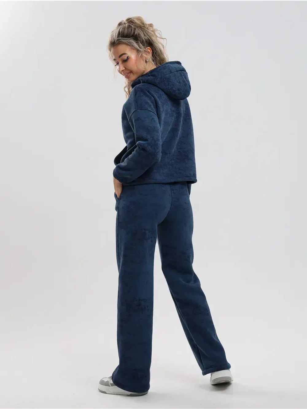 Костюм спортивный теплый с начесом на молнии