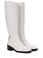 Женские кожаные белые сапоги с цепочкой