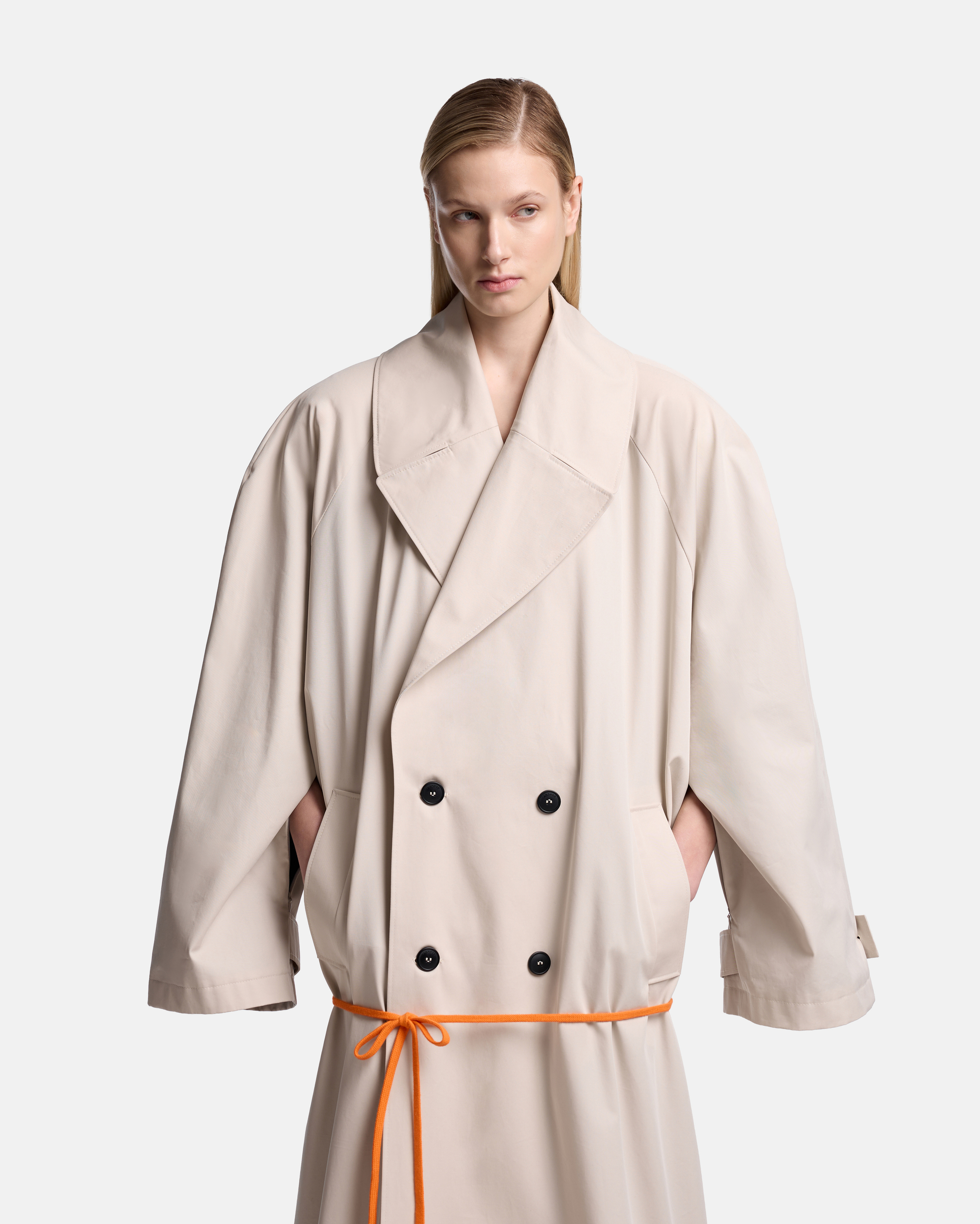 ТРЕНЧ-КЕЙП О СИЛУЭТА