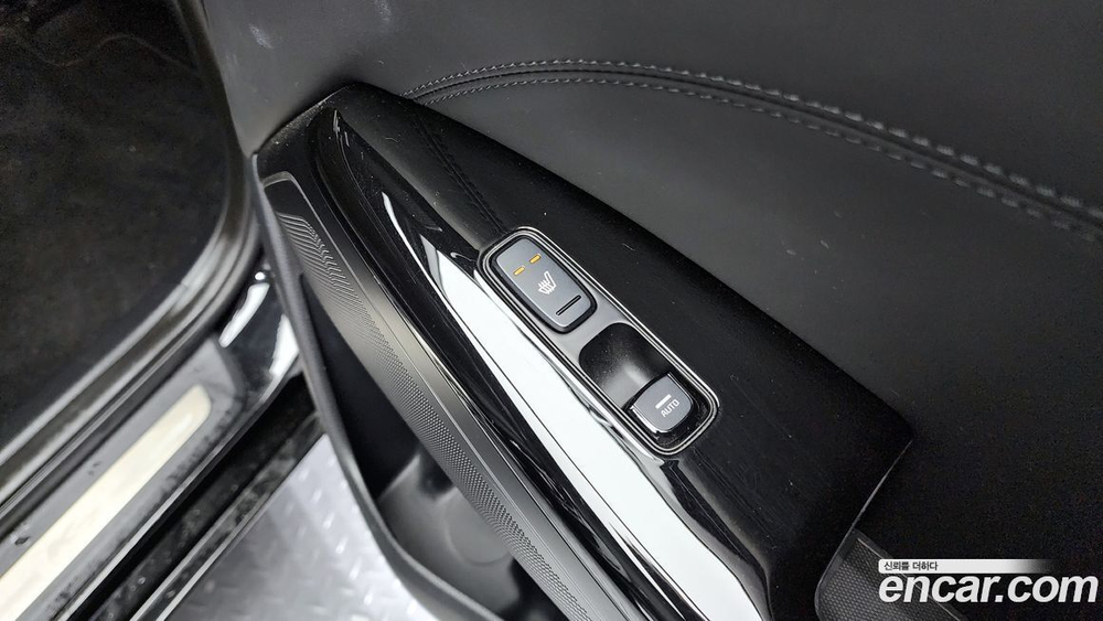 Kia K7 (Cadenza) Premier 2.5 GDI Prestige (06.2020)