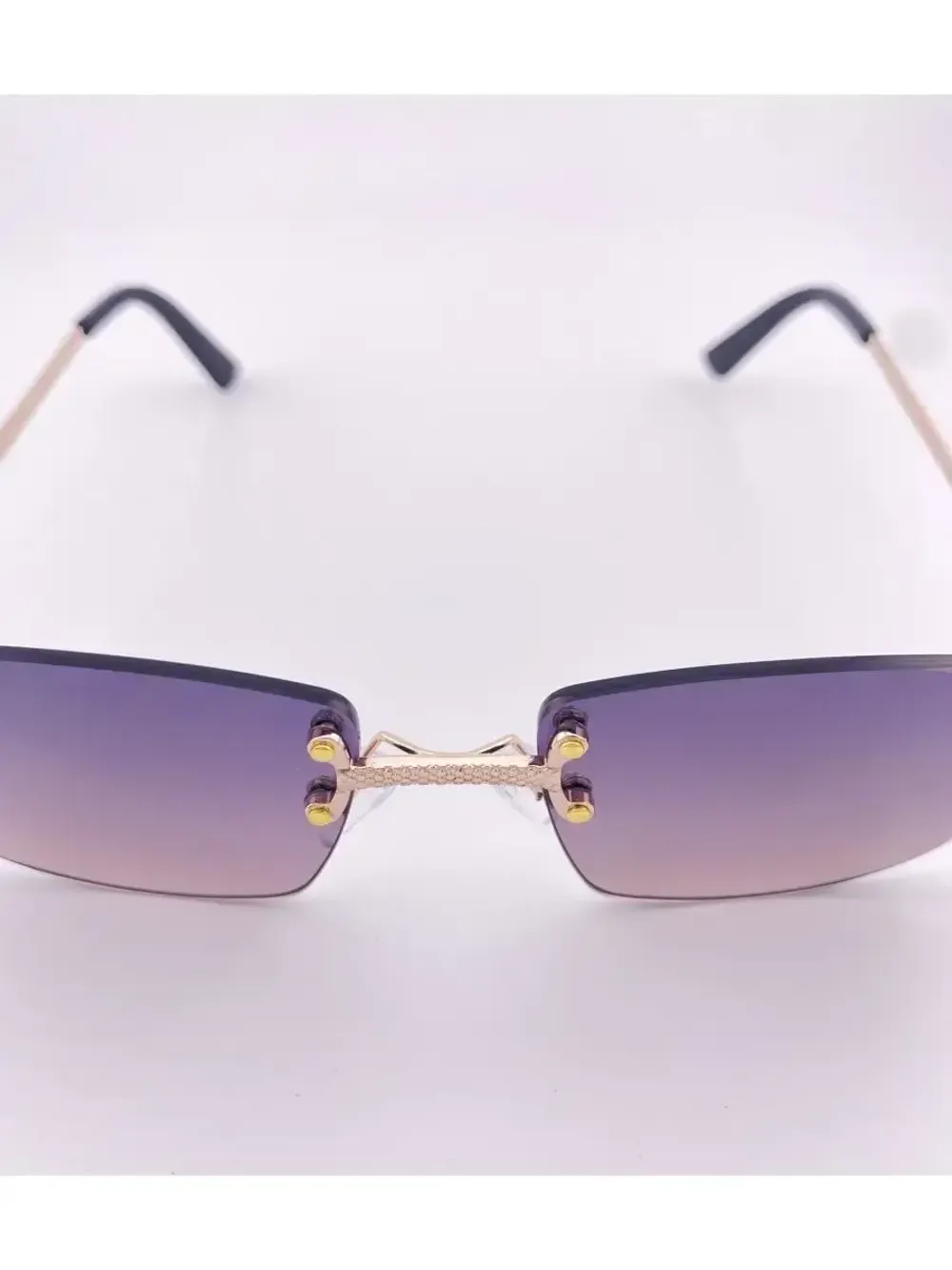 Очки солнцезащитные