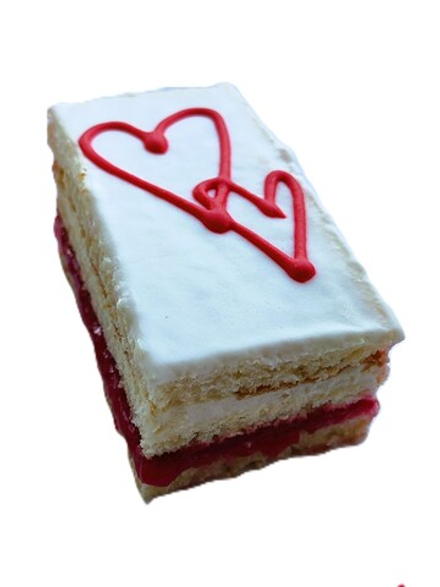 Бисквитное пирожное "Love is" (0,185кг) упак 6шт