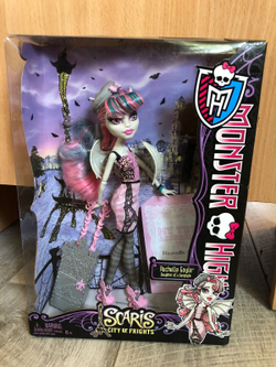 Кукла Монстр Хай Рошель Скариж (2012) / Rochelle Scaris