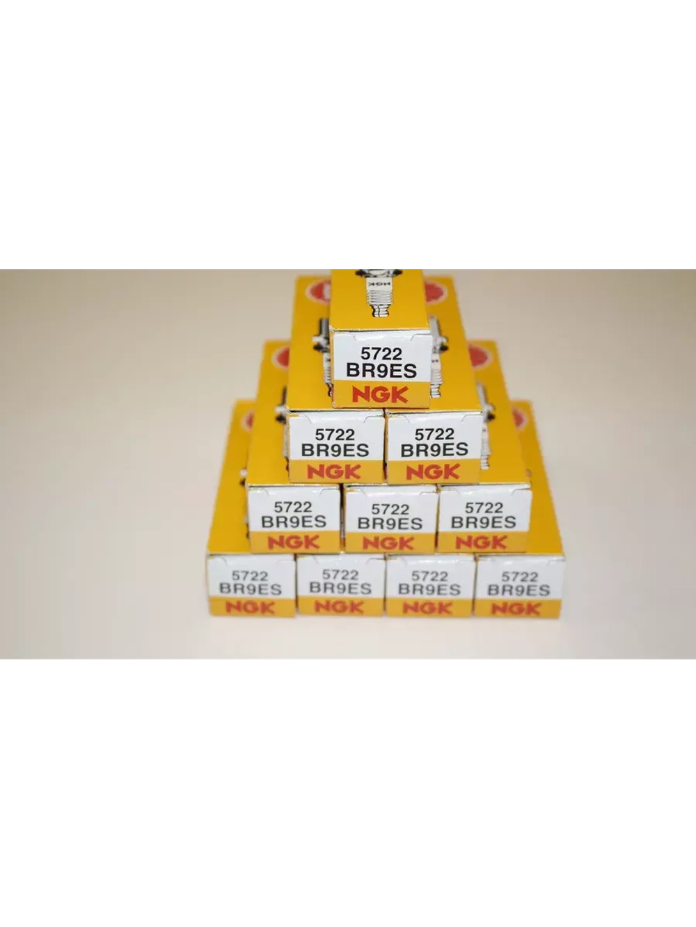 Комплект свечей BR9ES X 10шт