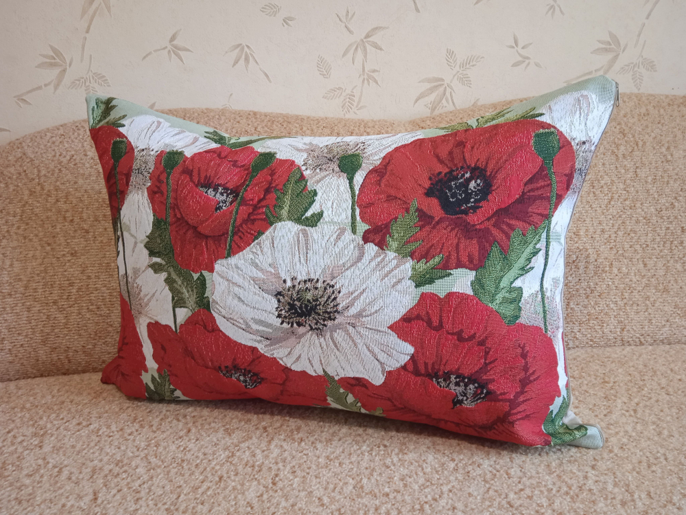 Декоративный гобеленовый чехол для интерьерной подушки Маки Красные и Белые 50*70