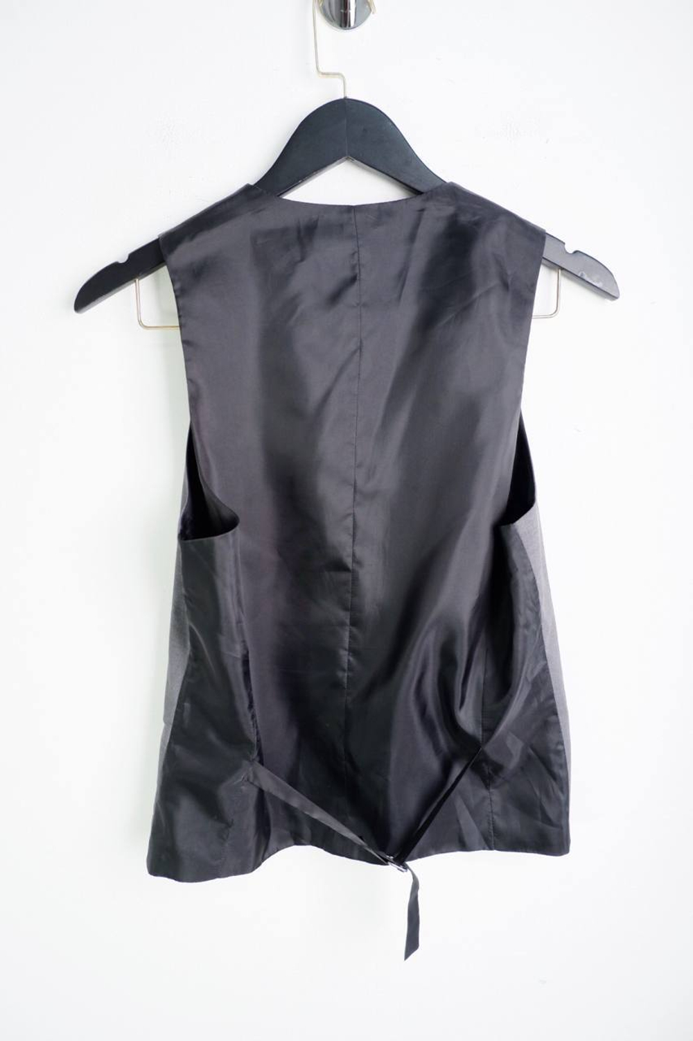 Жилет для классического стиля, визуально на 44 размер