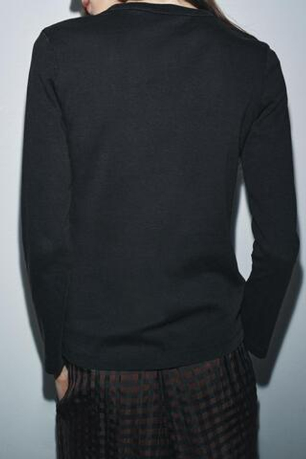 ZARA ФУТБОЛКА INTERLOCK С ДЛИННЫМИ РУКАВАМИ, УГОЛЬНЫЙ