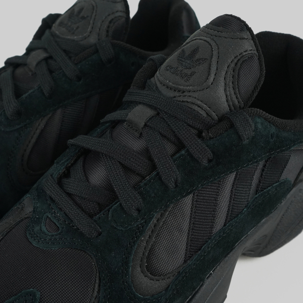 Кроссовки Adidas Originals YUNG-1 артикул:G27026 - купить в магазине Дайс