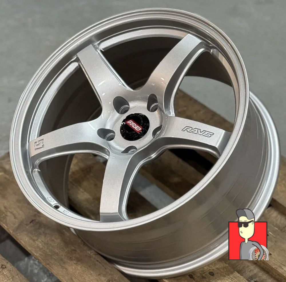 Комплект дисков Rays Gram Lights 57CR 18x8.5 et35 5x114.3