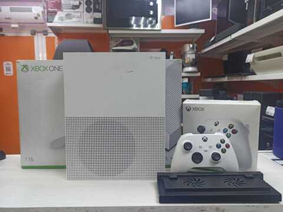 Игровая приставка Xbox one S