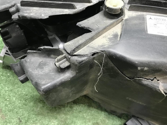 Битая Фара левая Mercedes GLC X253 (2019-2022) LED