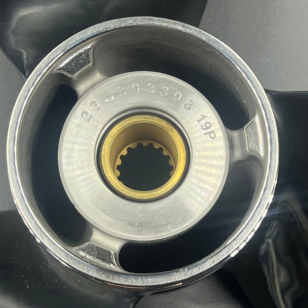 Гребной винт Yamaha 60-140, F70-F130  Stella Plus (3x13 1/2x19) (Сталь) (Polastorm)