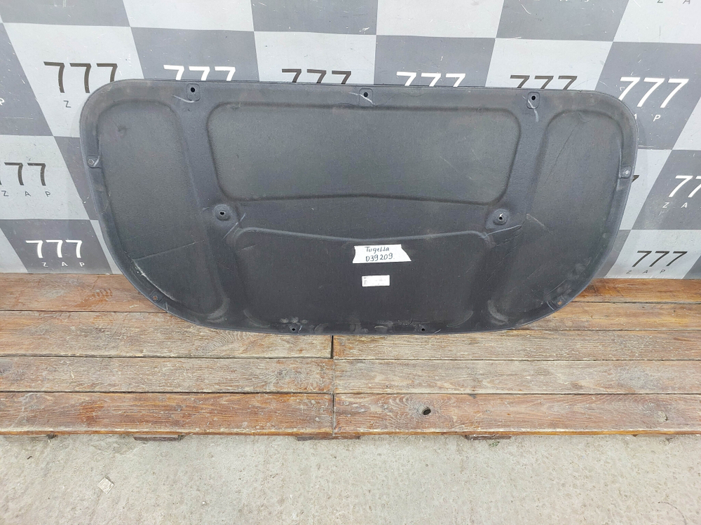 Обшивка капота Geely Tugella 19-нв Б/У Оригинал 5032043100