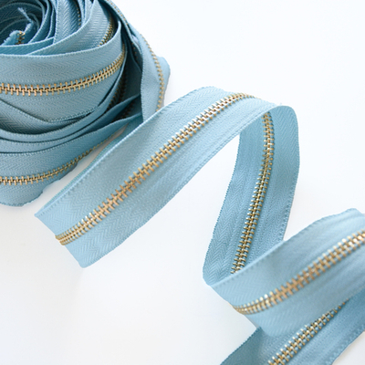 Молния металлическая №5, Небесный, цена за 10 см., золотое звено