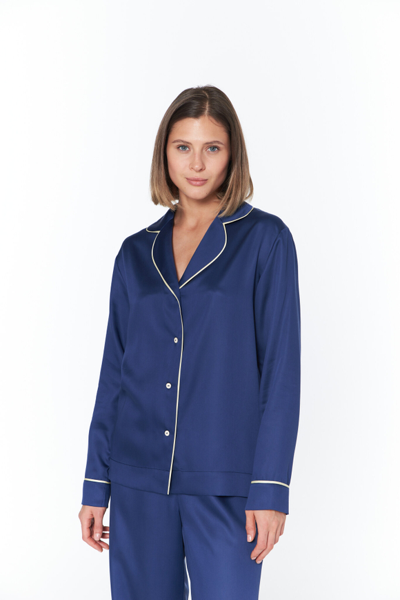 Блуза из тенселя с кантом черничный