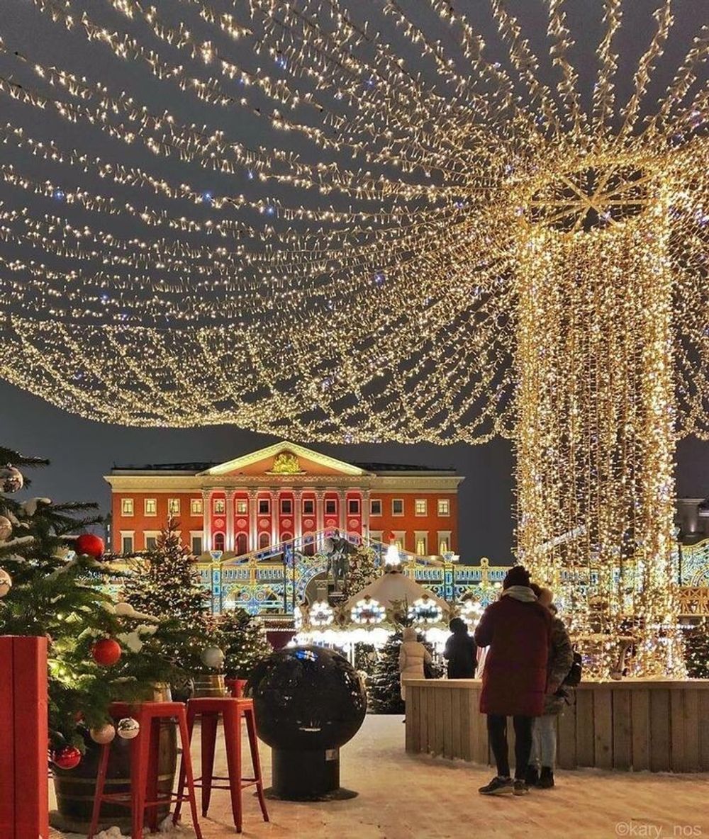 Световой шатёр из гирлянд