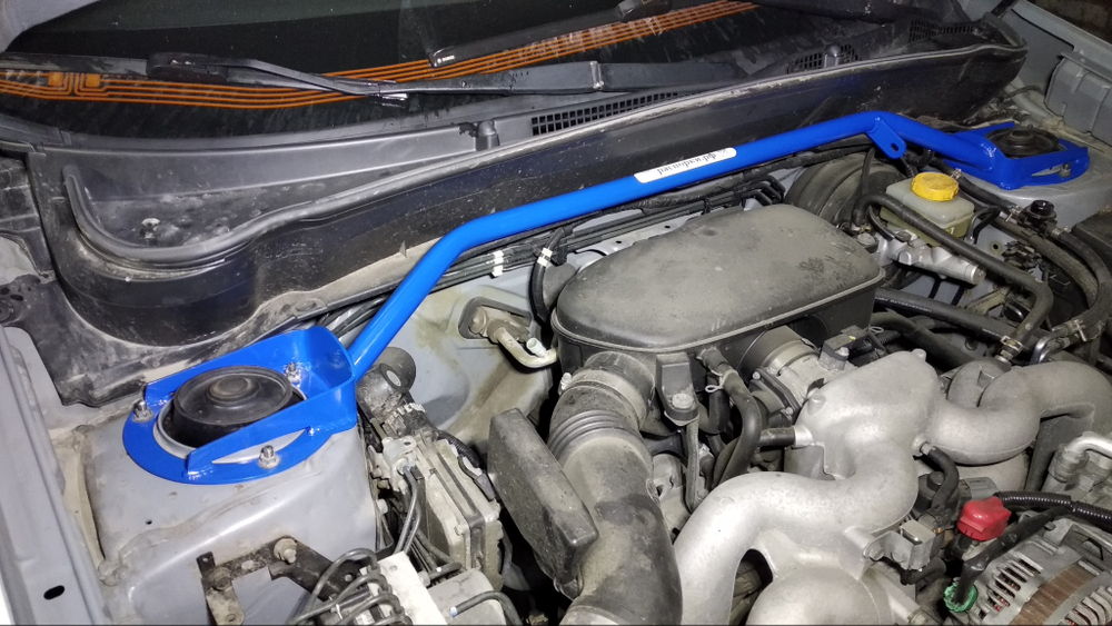 Распорка передних стоек (цельная) Subaru Forester 3 (SH) и Subaru Impreza (GH)