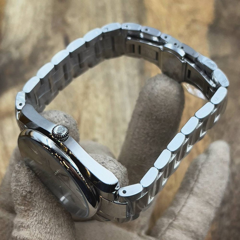 Часы Omega
