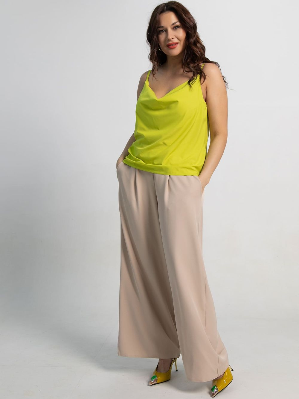 Топ Легкий штрих (лайм) Б15572-33М LT Collection