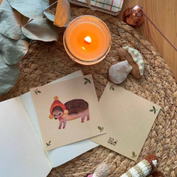 открытка "ёжик в шапочке"