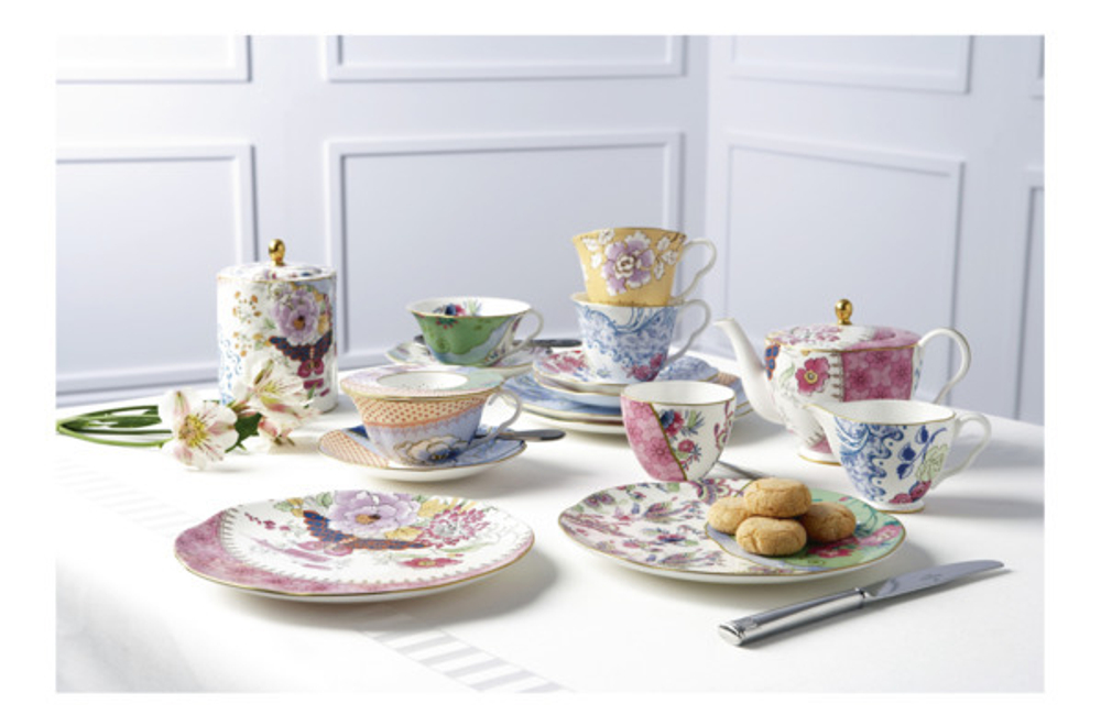 Чайная пара 240мл Wedgwood Бабочки и цветы пионы