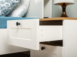 Остин Тумба прикроватная 16.152 белый/дуб золотой