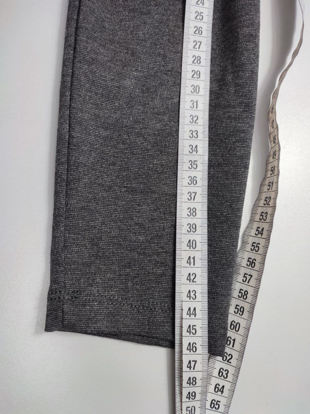 Платье  Jennifer с вырезом на спине 48 размер