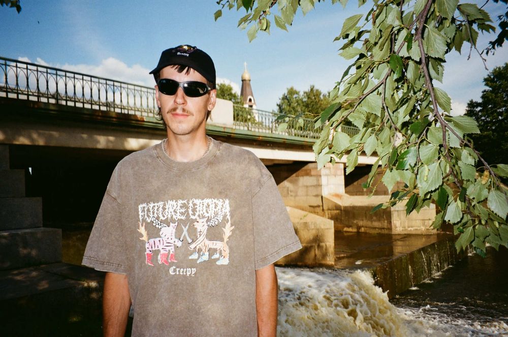 Купить Футболка Creepy Clothing Утопия зеленая Футболка Creepy Clothing Утопия зеленая