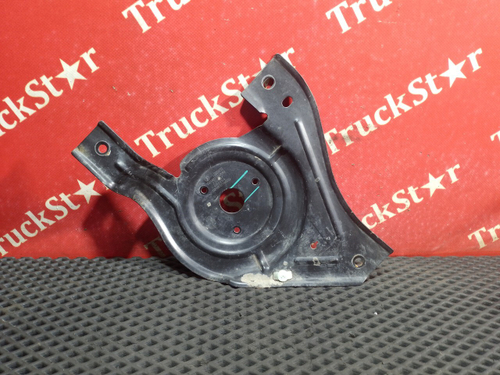 Кронштейн стеклоочистителя 2023г.