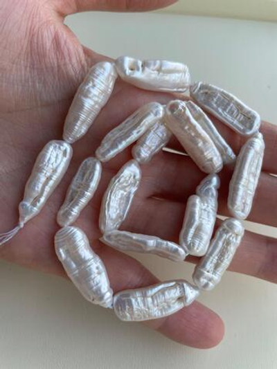 1129 Жемчуг бусина прямоугольная палочка 25*9мм, белая, шт