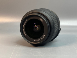 Nikon D3000 Kit 18-55mm 7.367 Кадров