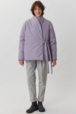 Зимняя куртка на запах из лавандовой бархатистой мембраны