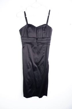 Платье Riwas для вечернего образа, визуально на 36 размер