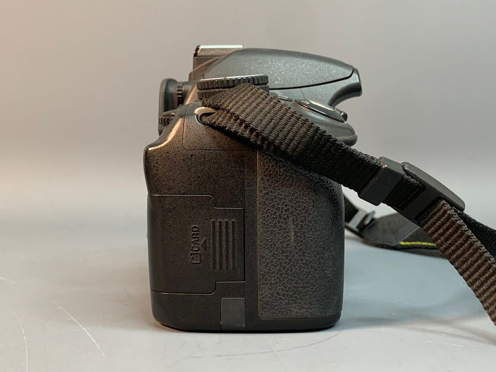 Nikon D3100 Kit 18-55mm 14.895 Кадров