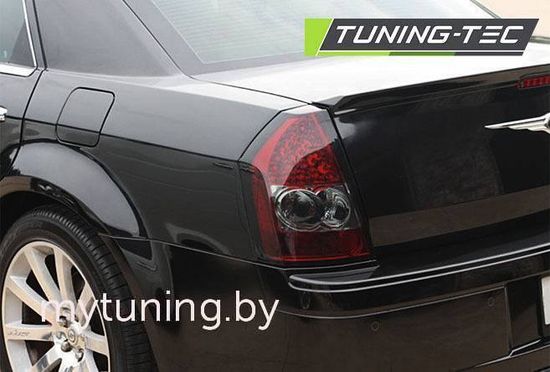 Задние фонари для CHRYSLER 300C (09-10) LED Red Smoke