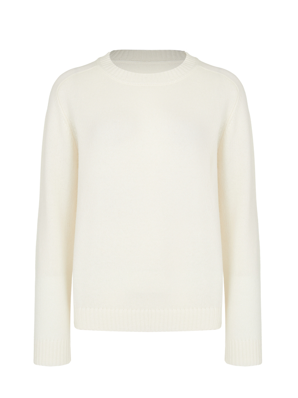 Джемпер молочного цвета