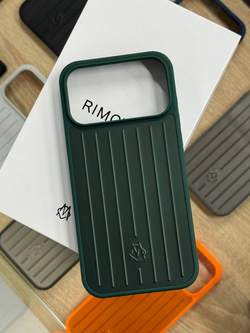 Чехол на iPhone 17 Pro Max Rimowa